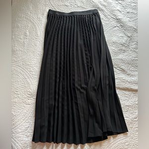 Cute Black Pleated Skirt